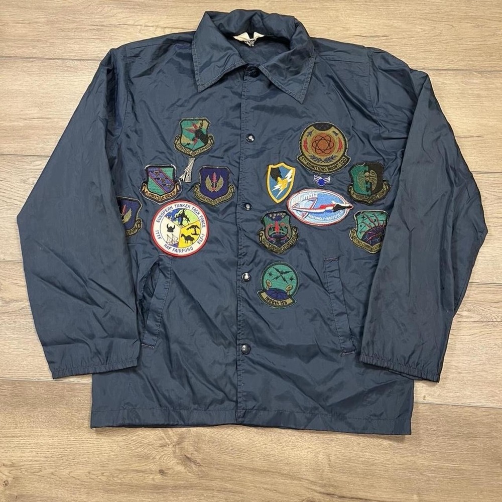 True Vintage 70s Windbreaker With Military Army Patches